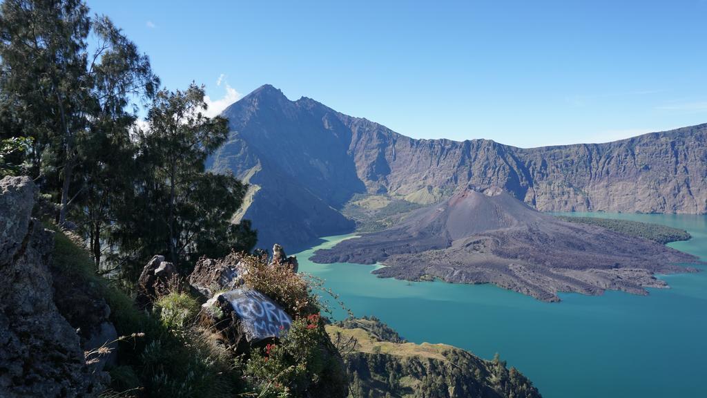 Rinjani Trails Hotel Сенару Экстерьер фото