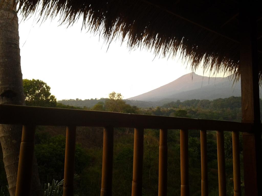 Rinjani Trails Hotel Сенару Экстерьер фото